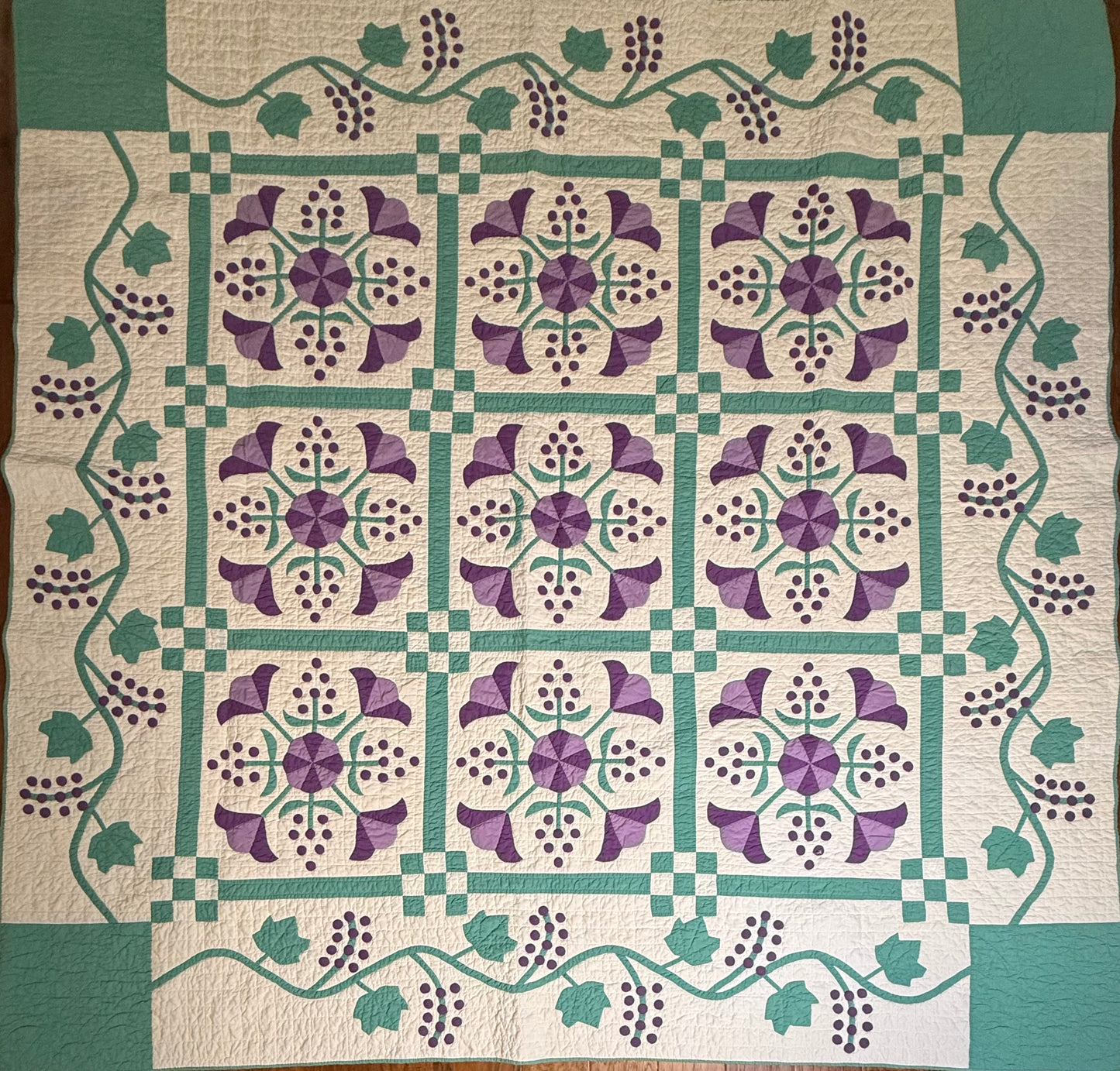 Delightful 9 Block Honeysuckle Quilt