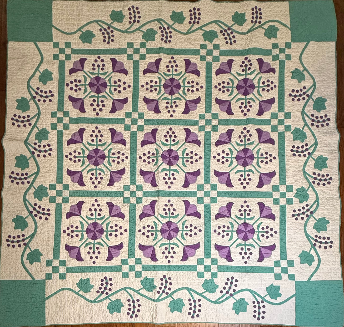 Delightful 9 Block Honeysuckle Quilt