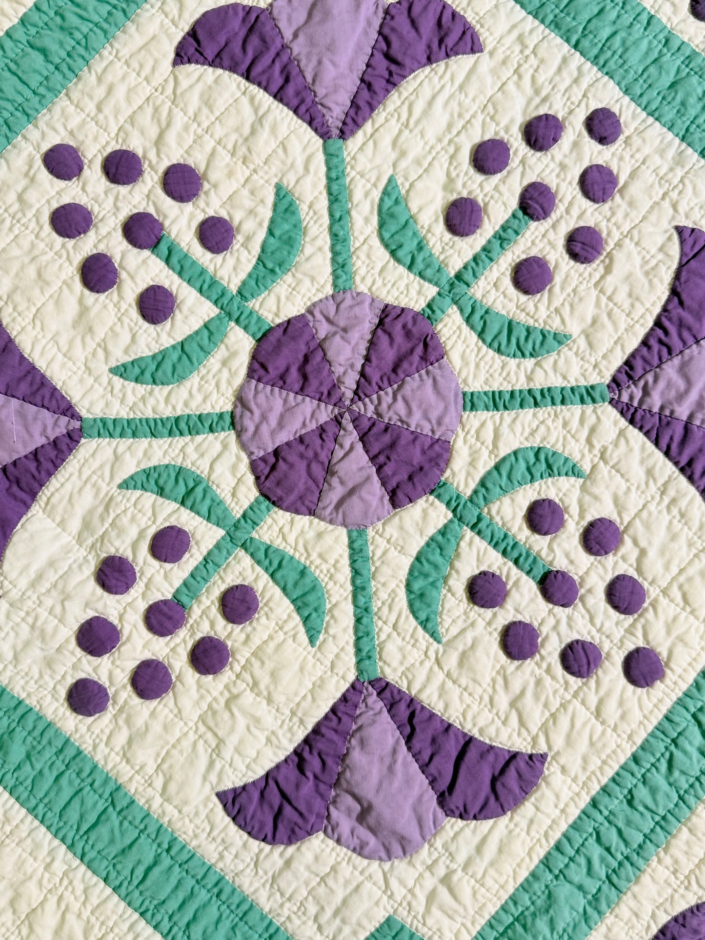 Delightful 9 Block Honeysuckle Quilt