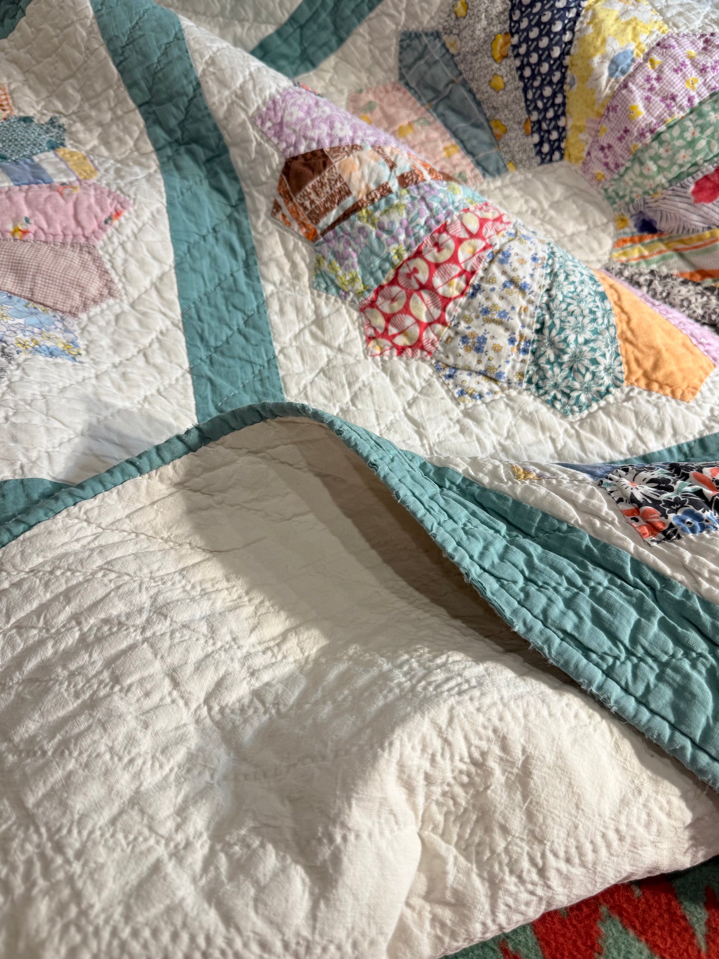Dresden Plate Flower Quilt