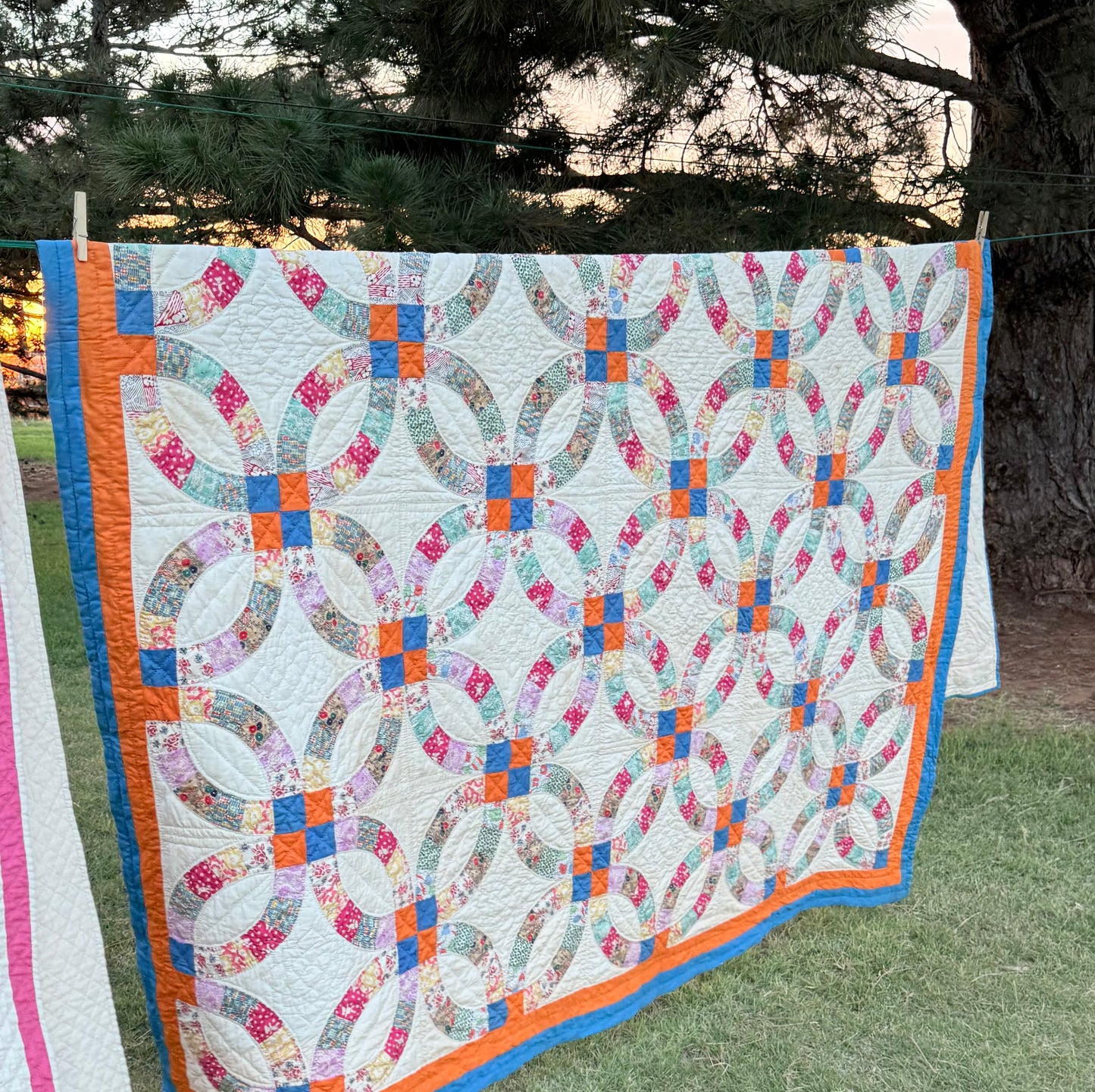 Colorful Double Wedding Ring Quilt
