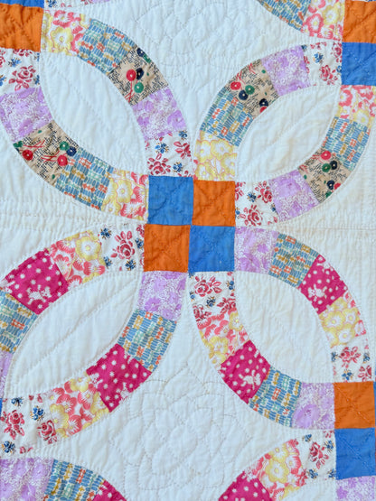 Colorful Double Wedding Ring Quilt