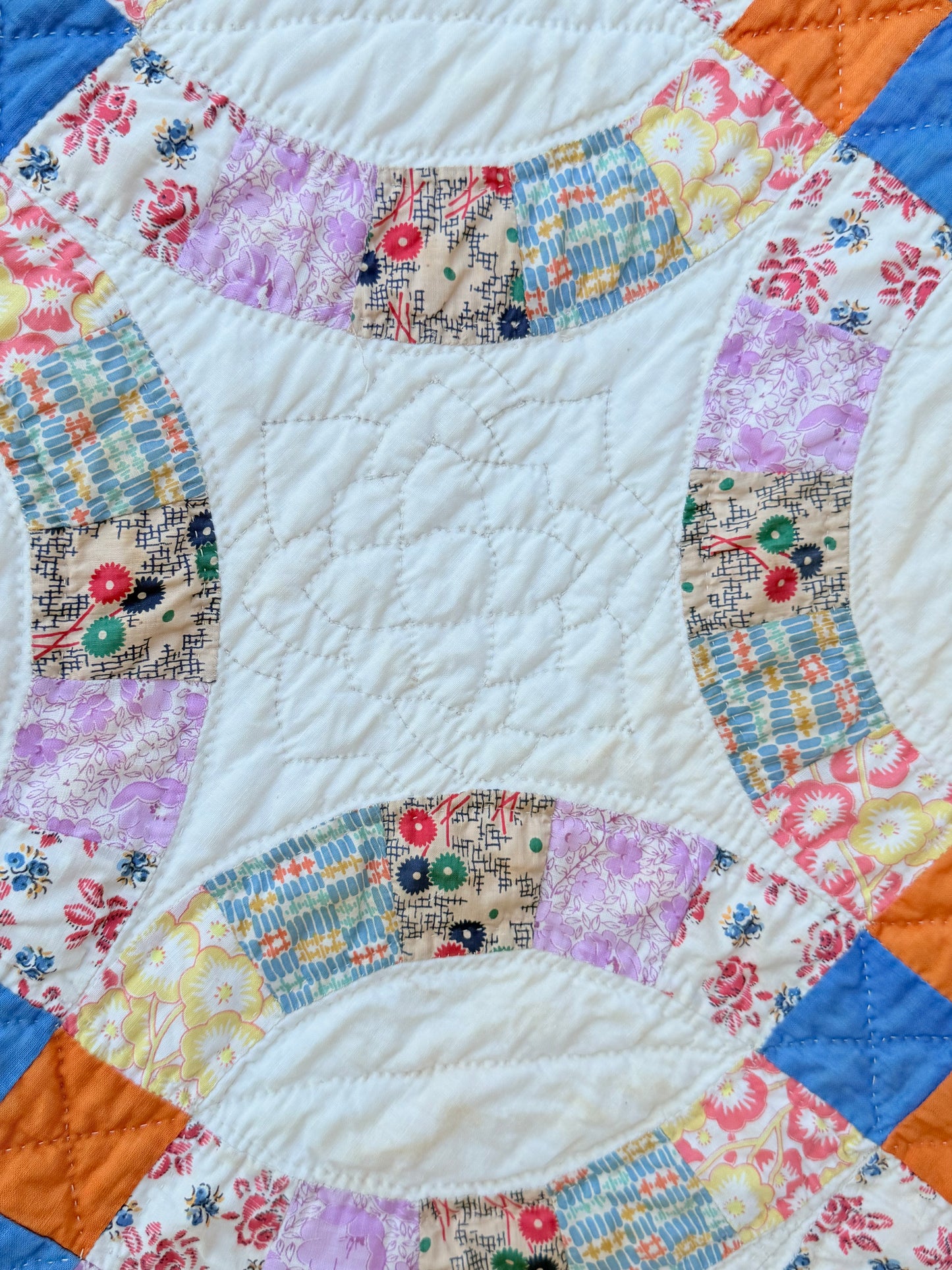 Colorful Double Wedding Ring Quilt