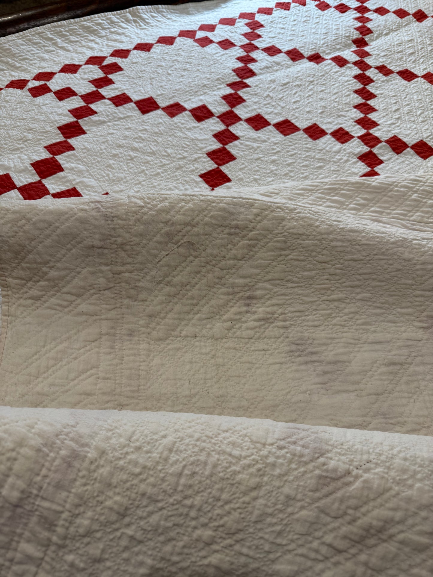 Glorious Red and White Single Irish Chain Quilt With  Border