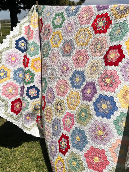 Sweet  Flower Garden Quilt with Border