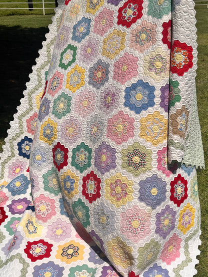 Sweet  Flower Garden Quilt with Border