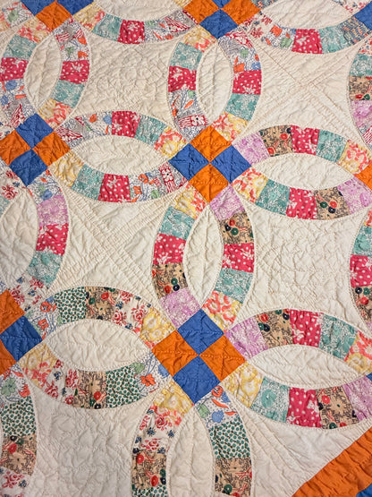 Colorful Double Wedding Ring Quilt