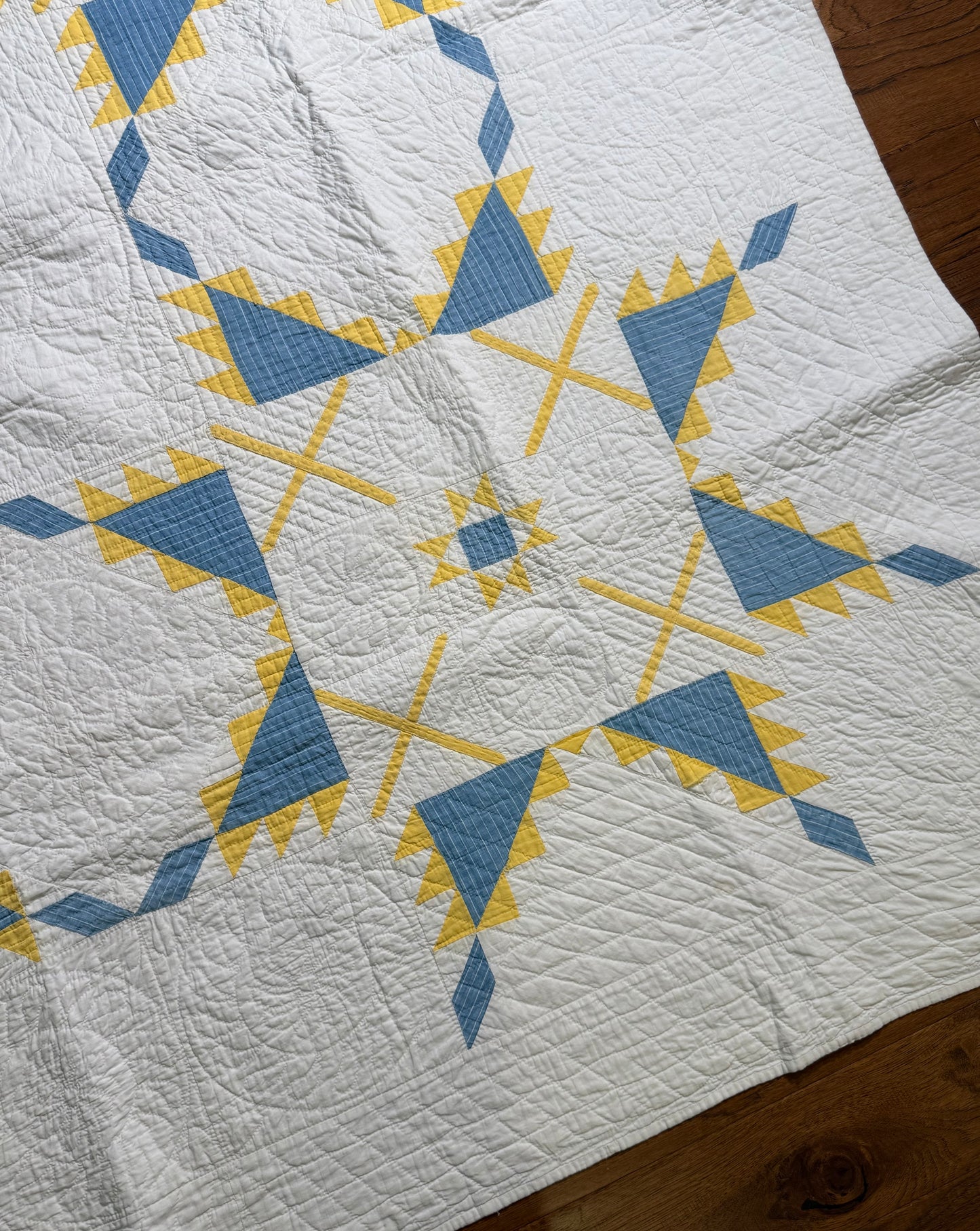 Fine Unique Feathered Stars with Mini Stars Quilt
