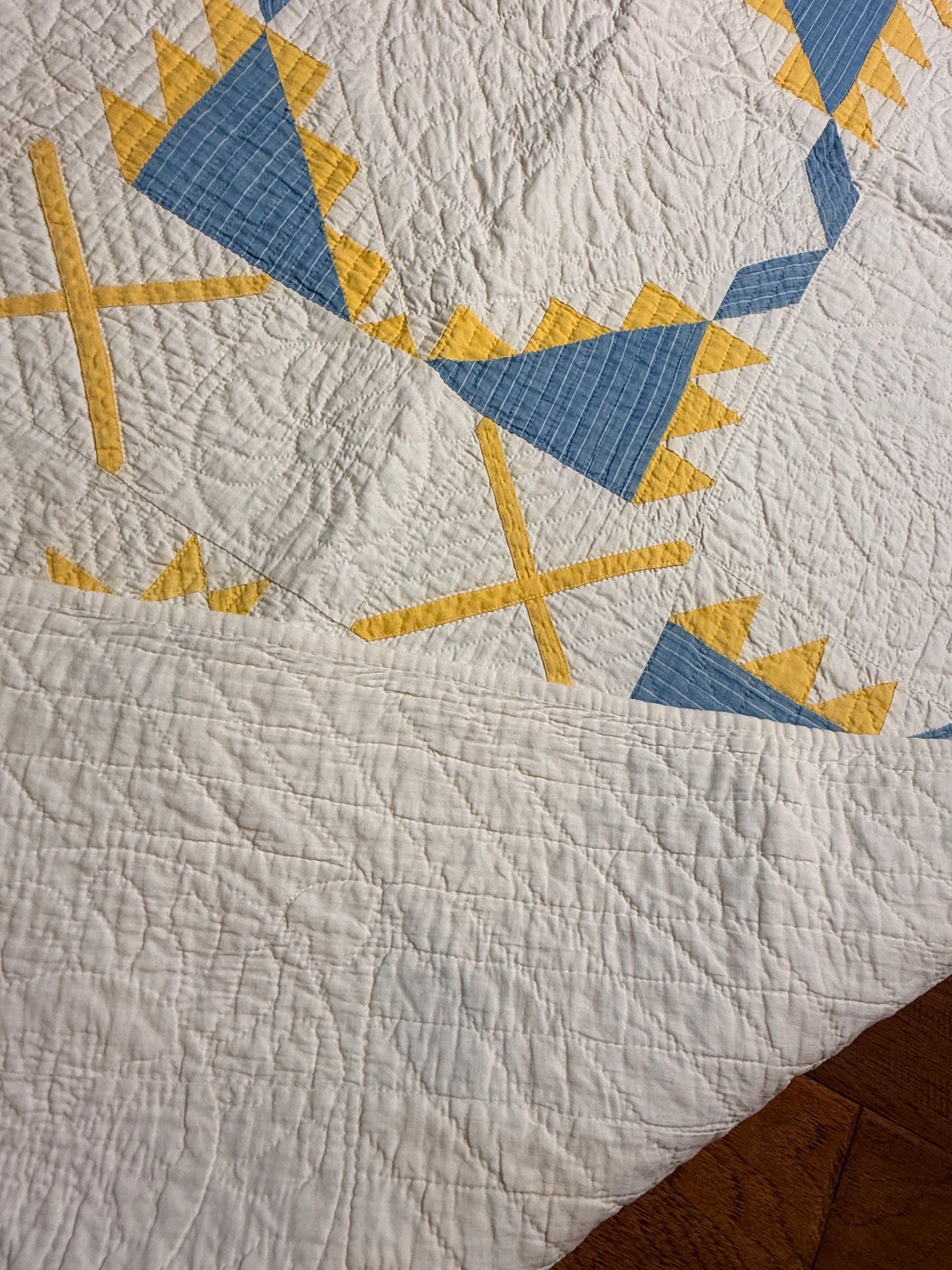 Fine Unique Feathered Stars with Mini Stars Quilt