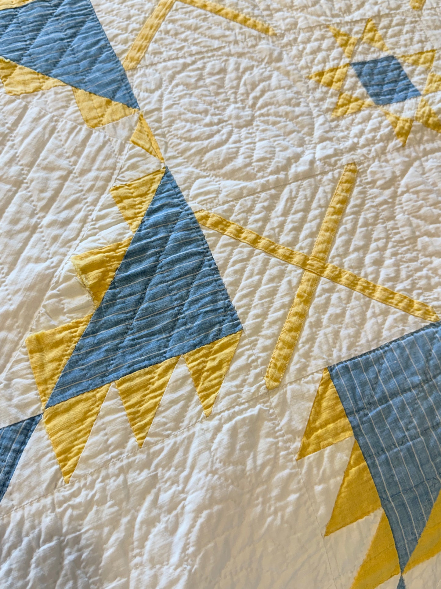 Fine Unique Feathered Stars with Mini Stars Quilt
