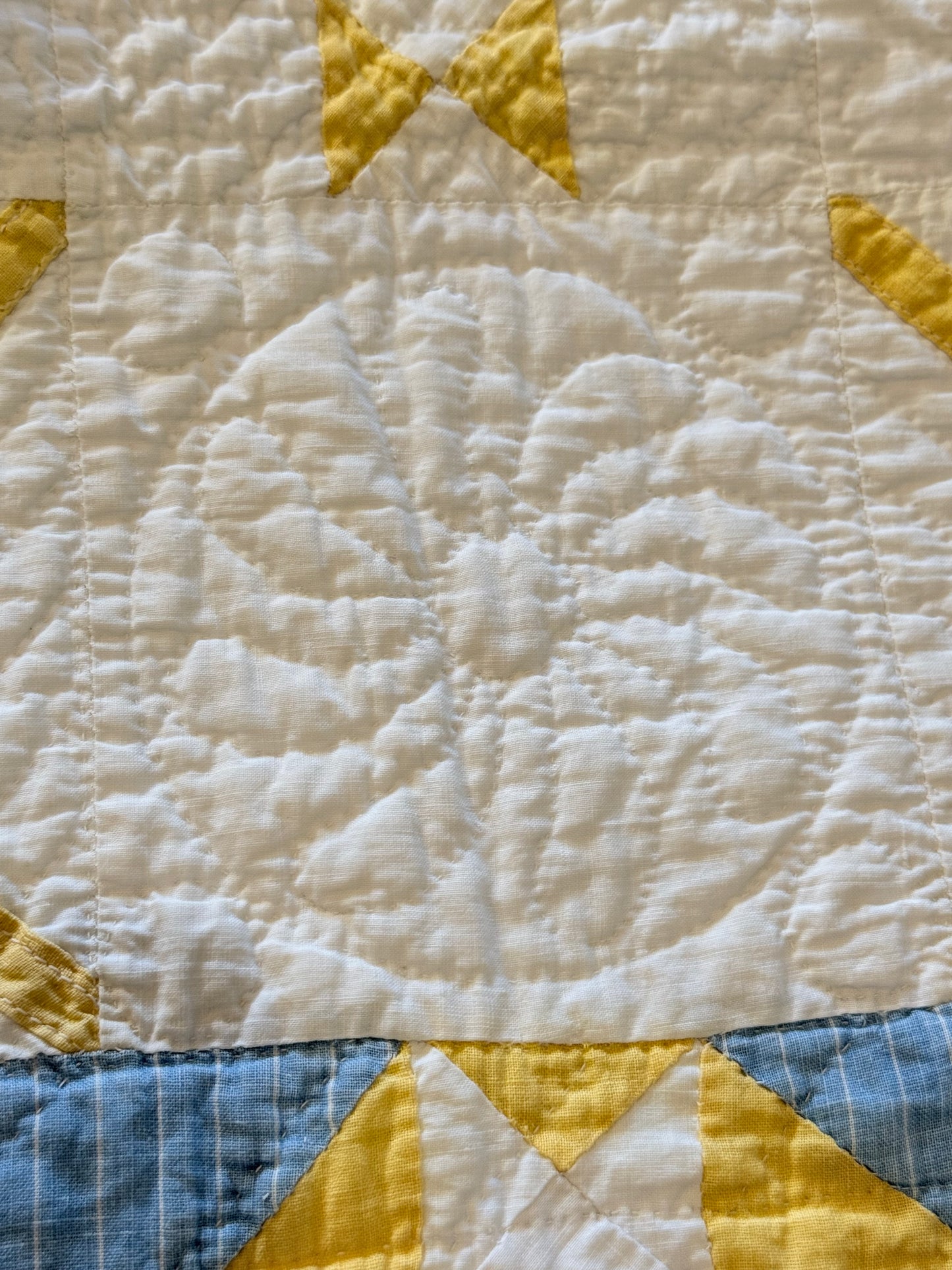 Fine Unique Feathered Stars with Mini Stars Quilt