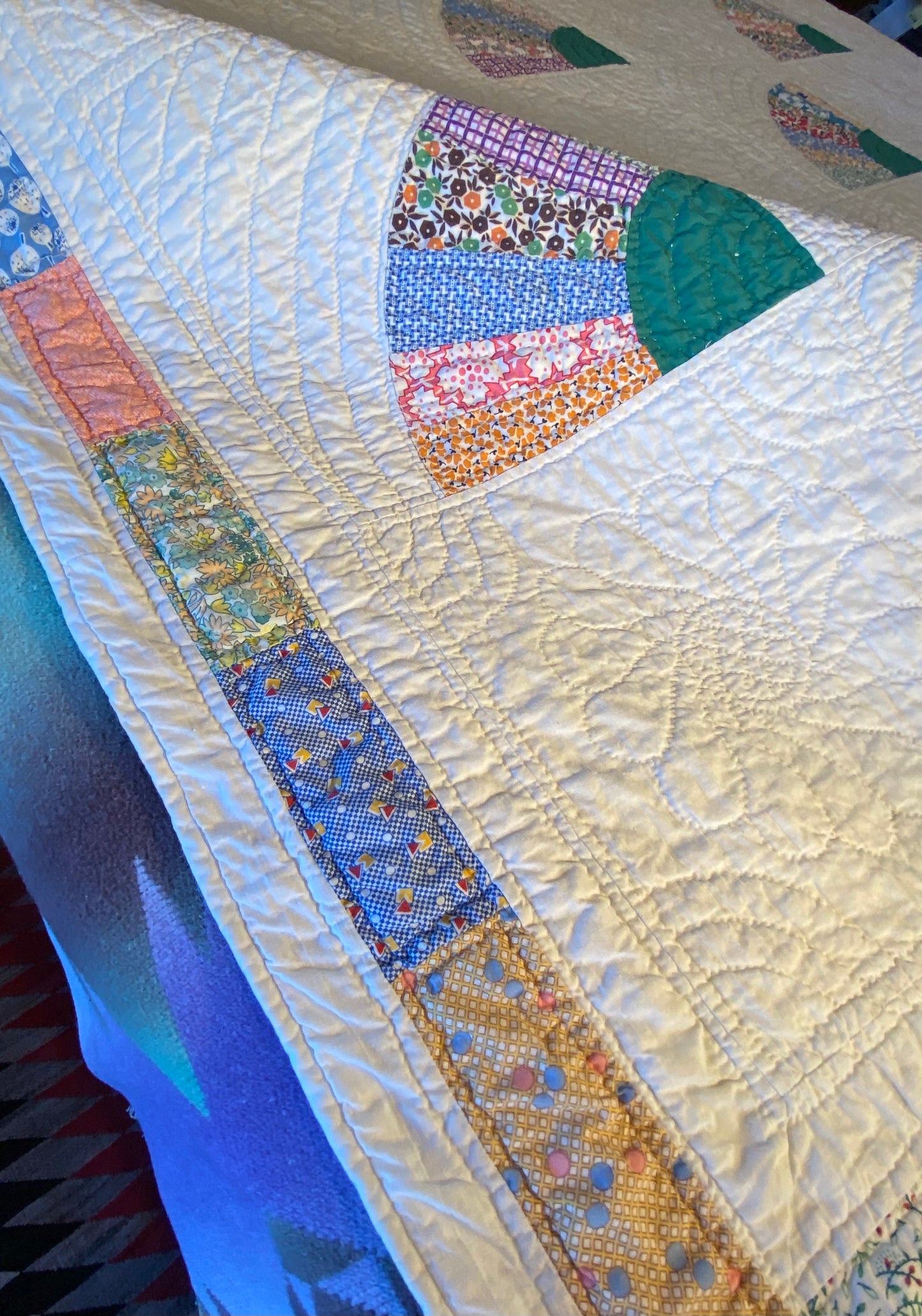 Grannies Fan Quilt with Strip Bar Colorful Border