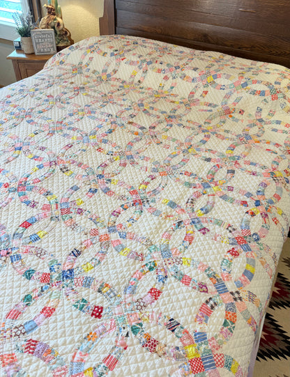 Small Scale Double Wedding Ring Quilt