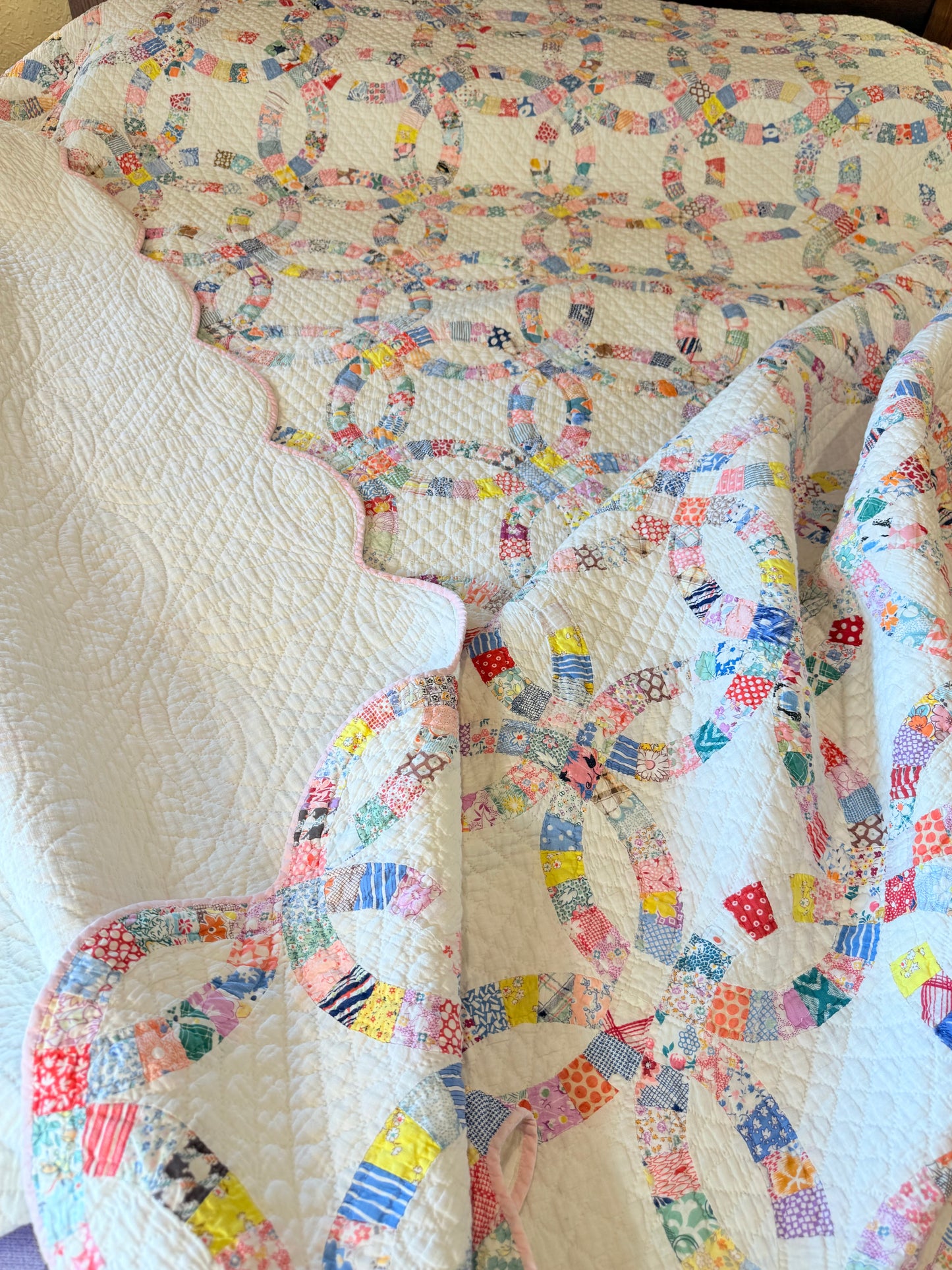 Small Scale Double Wedding Ring Quilt