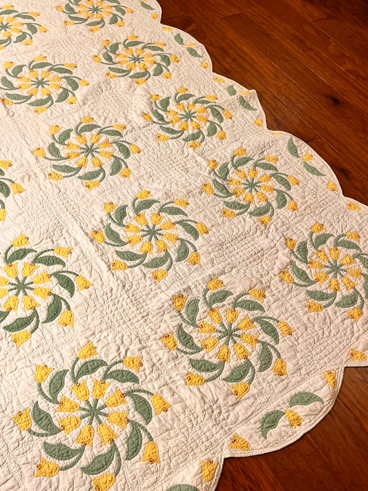 Windblown Tulips Quilt