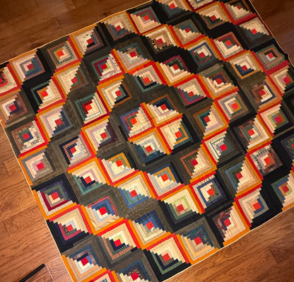 Barn Raising Log Cabin Quilt