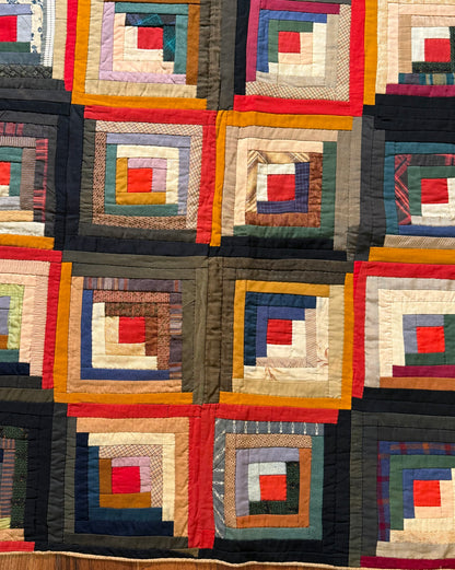 Barn Raising Log Cabin Quilt