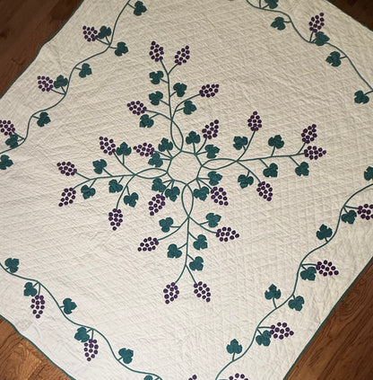 Medallion Vineyard of Grapes Appliqué Quilt