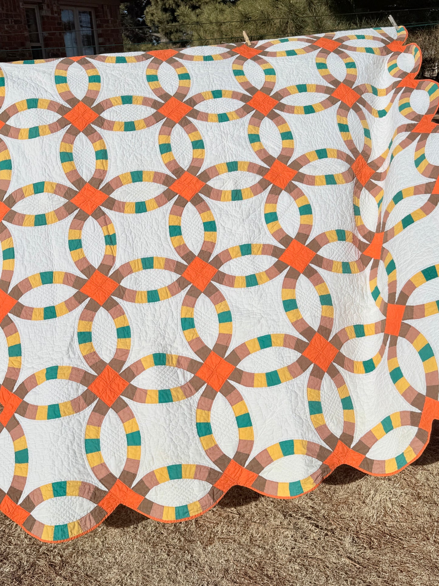 Double Wedding Ring in Solids Quilt