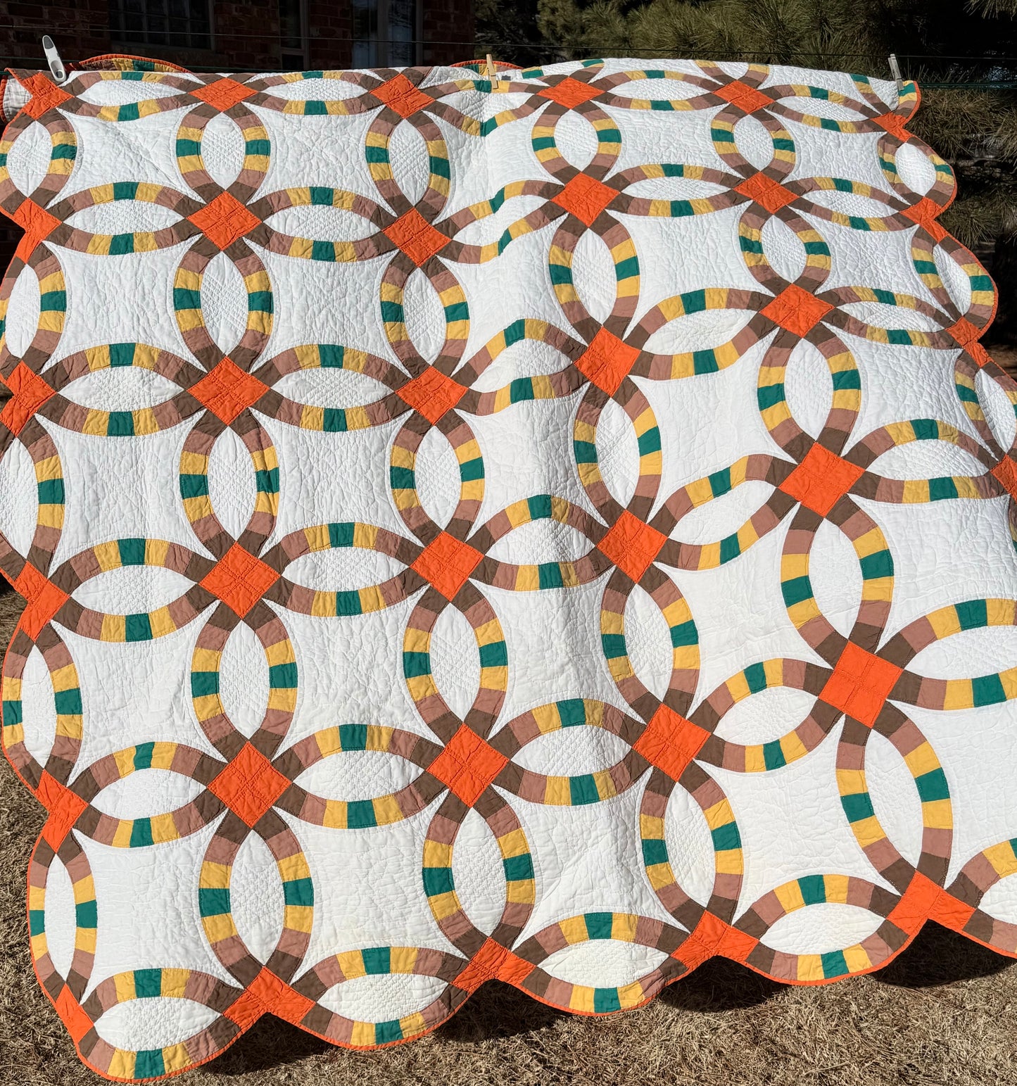 Double Wedding Ring in Solids Quilt