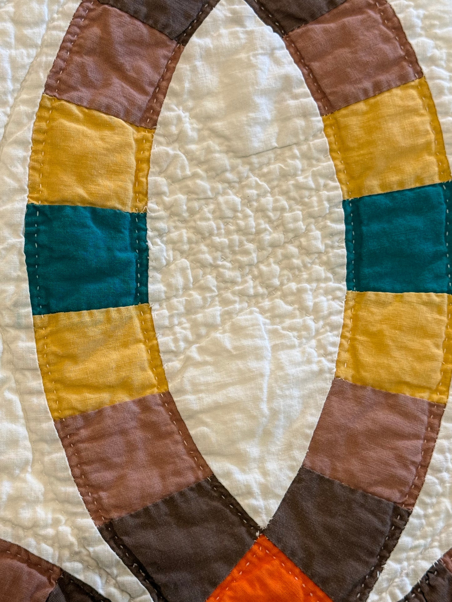 Double Wedding Ring in Solids Quilt