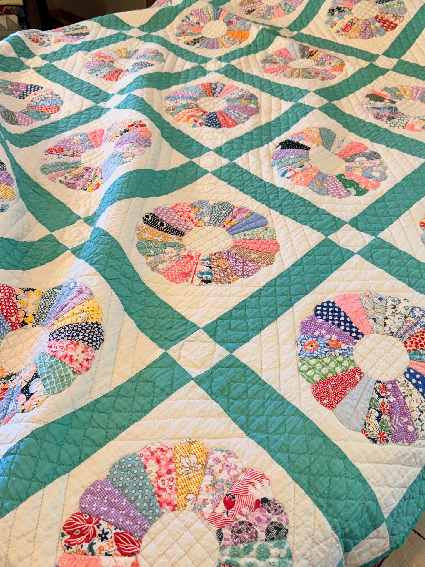 Dresden Plate Quilt