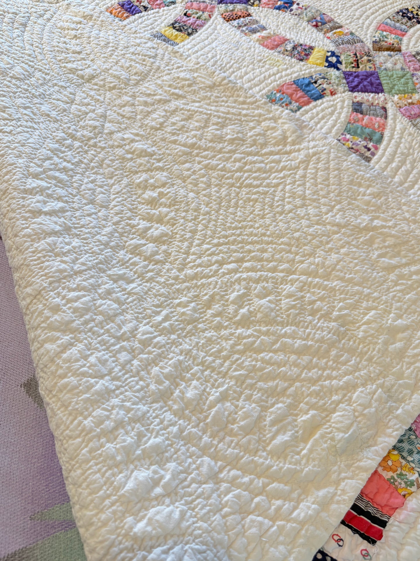 Sweet Double Wedding Ring Quilt