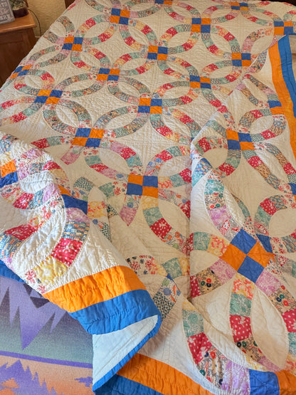 Colorful Double Wedding Ring Quilt
