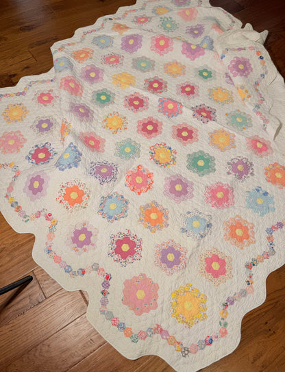 Small Scale Flower Garden Quilt with Border