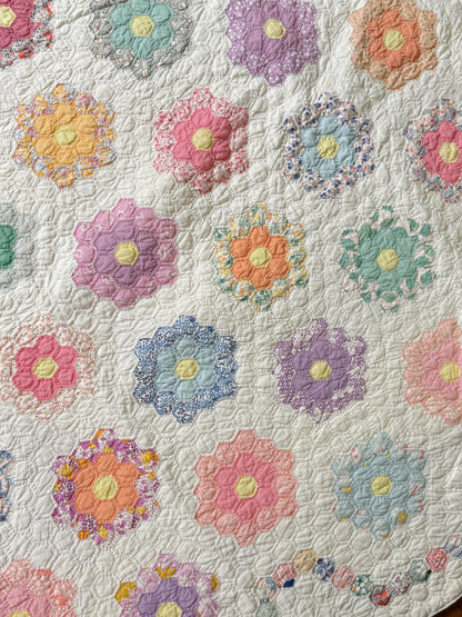 Small Scale Flower Garden Quilt with Border