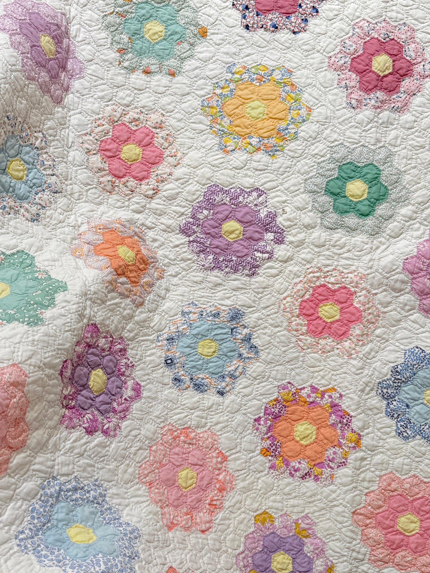 Small Scale Flower Garden Quilt with Border