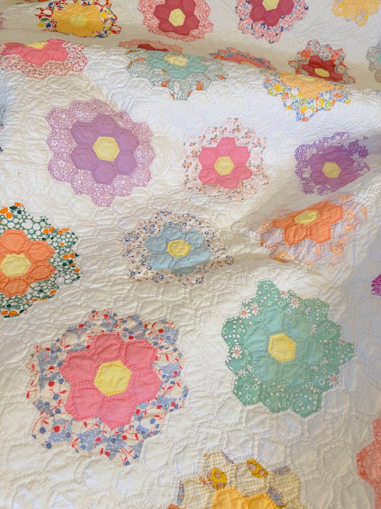Small Scale Flower Garden Quilt with Border