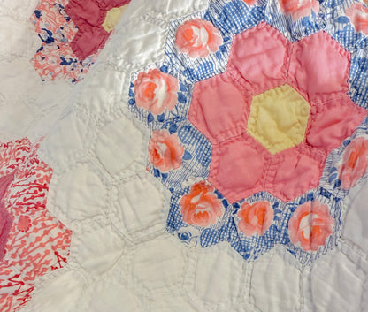 Small Scale Flower Garden Quilt with Border