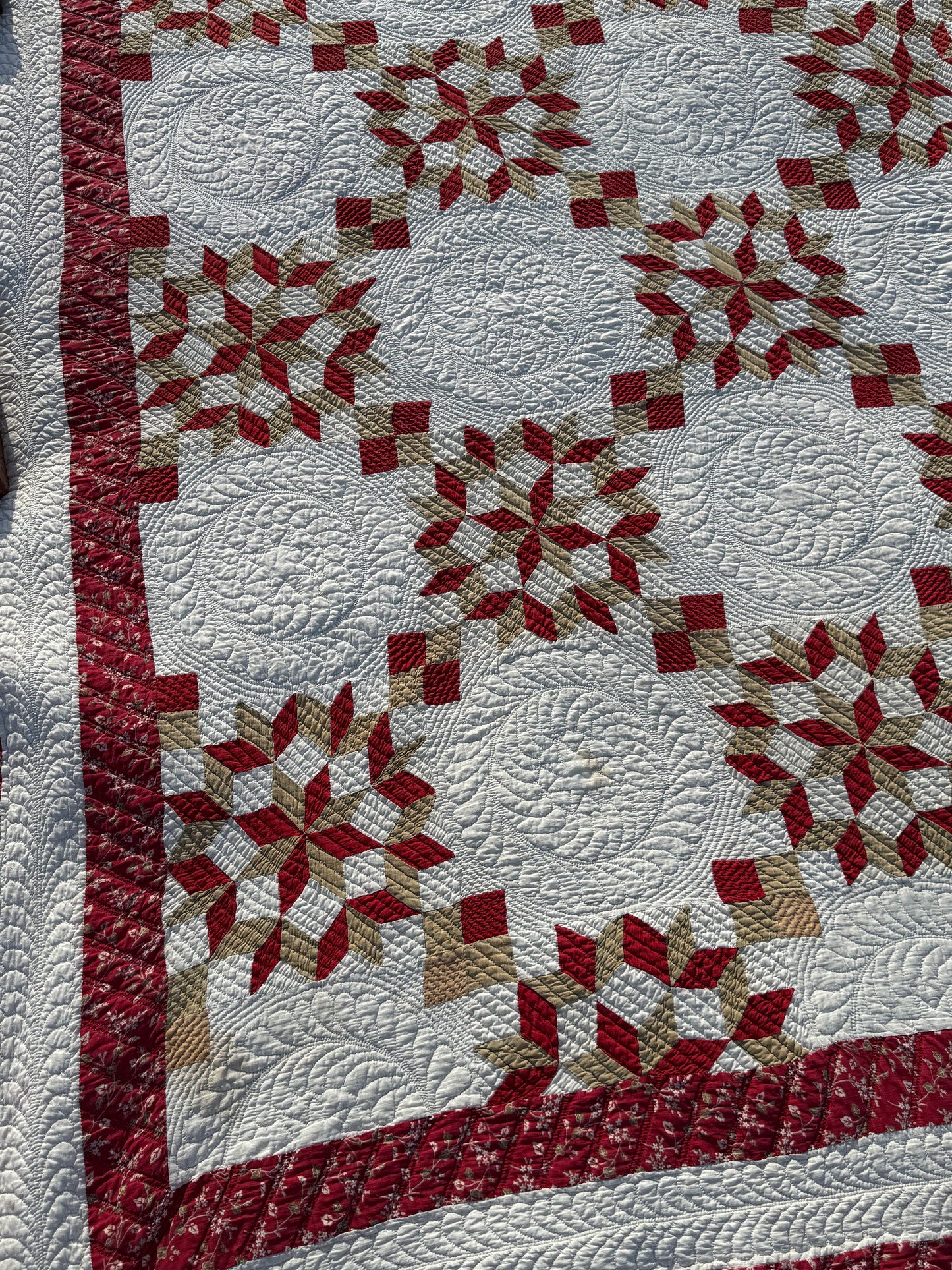 Outstanding Carpenters Wheel Quilt