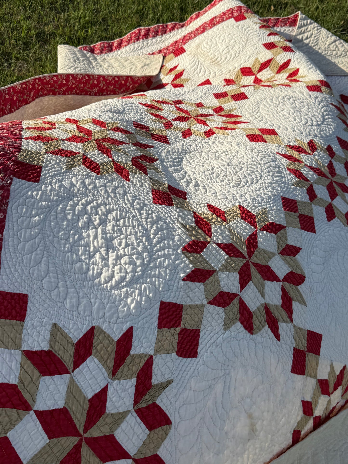 Outstanding Carpenters Wheel Quilt