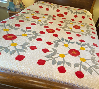 Early Rose and Tulips Quilt