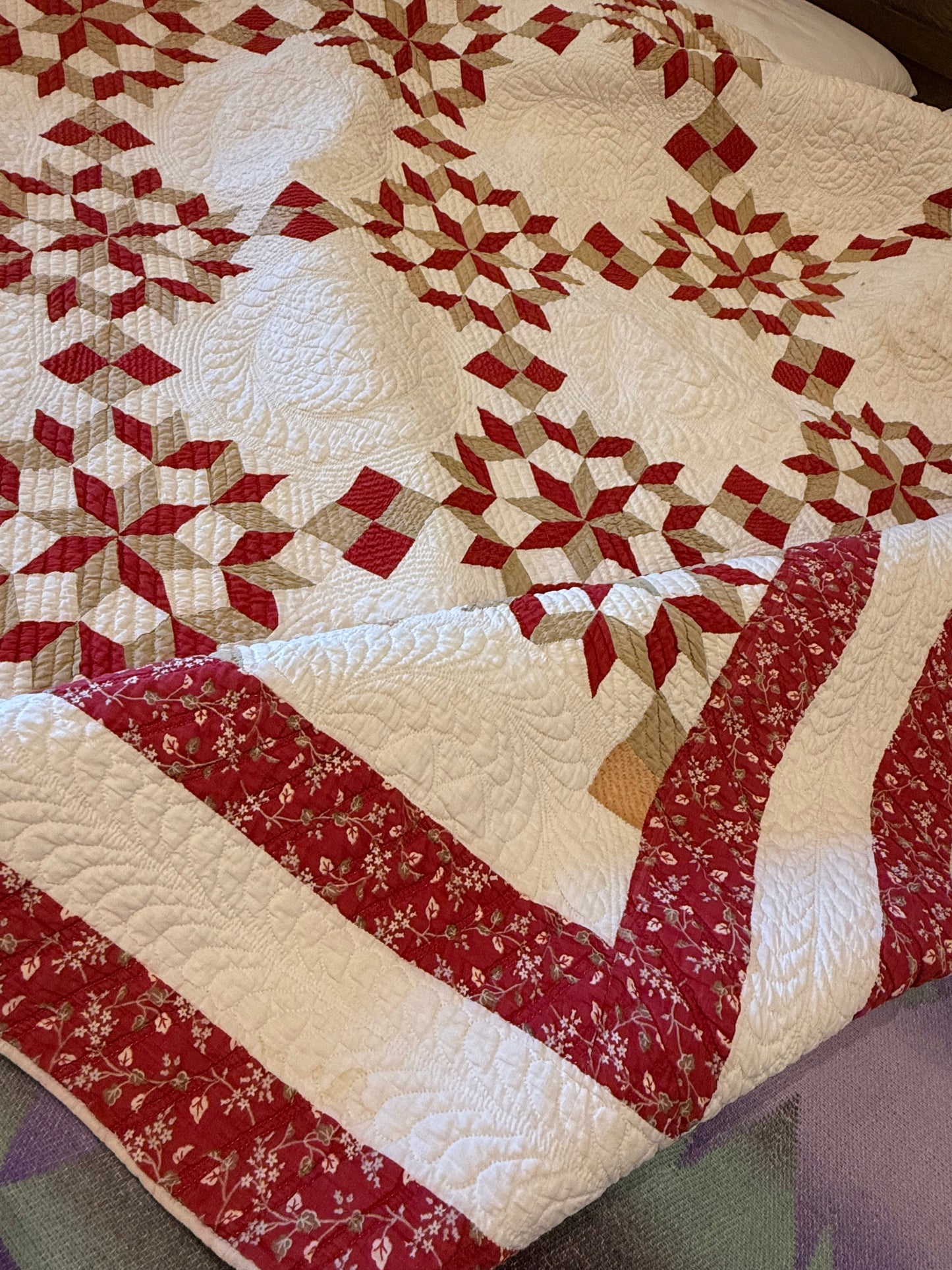 Outstanding Carpenters Wheel Quilt