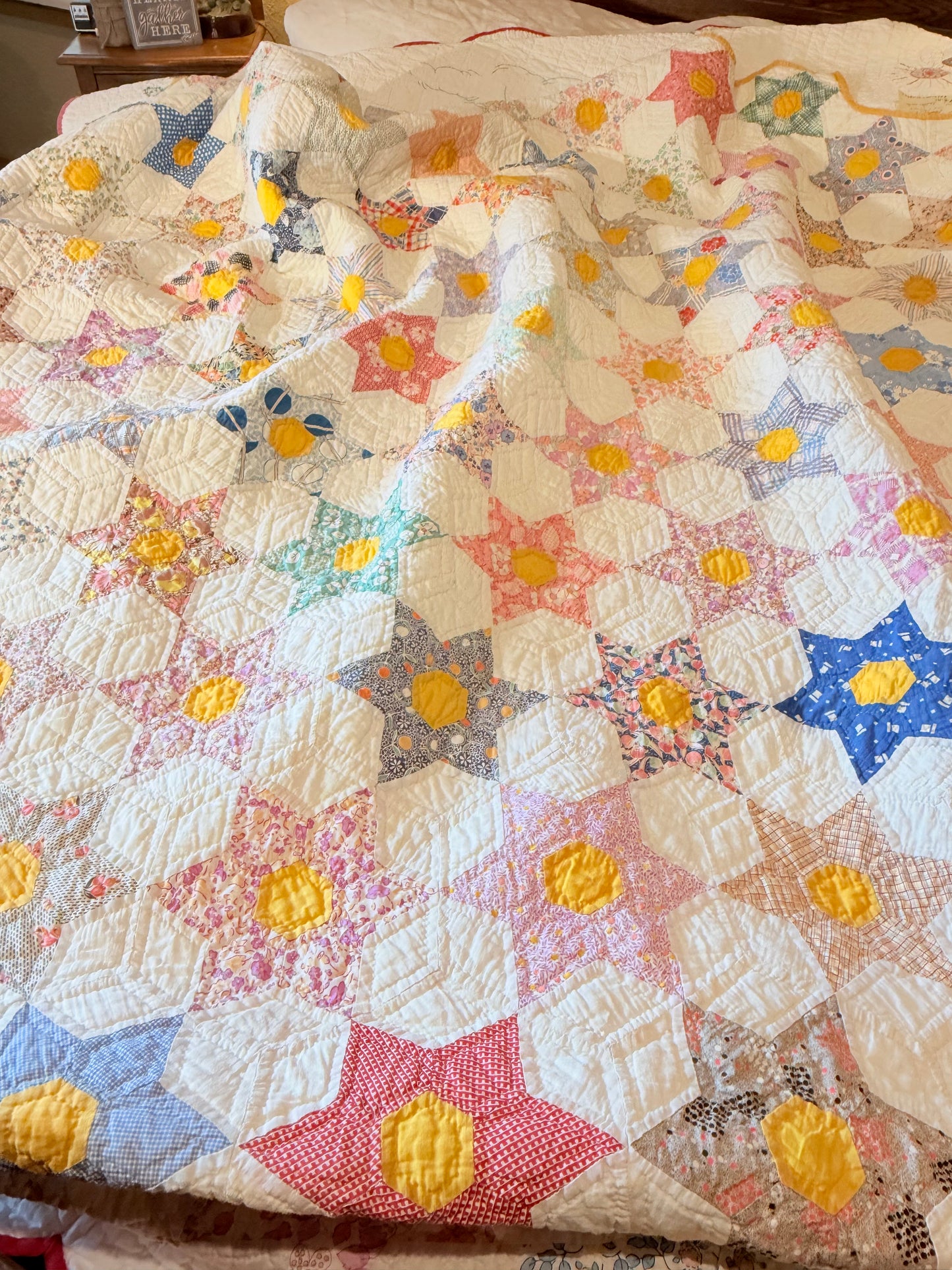 Smaller Scale Six Point Hexagonal Stars Quilt