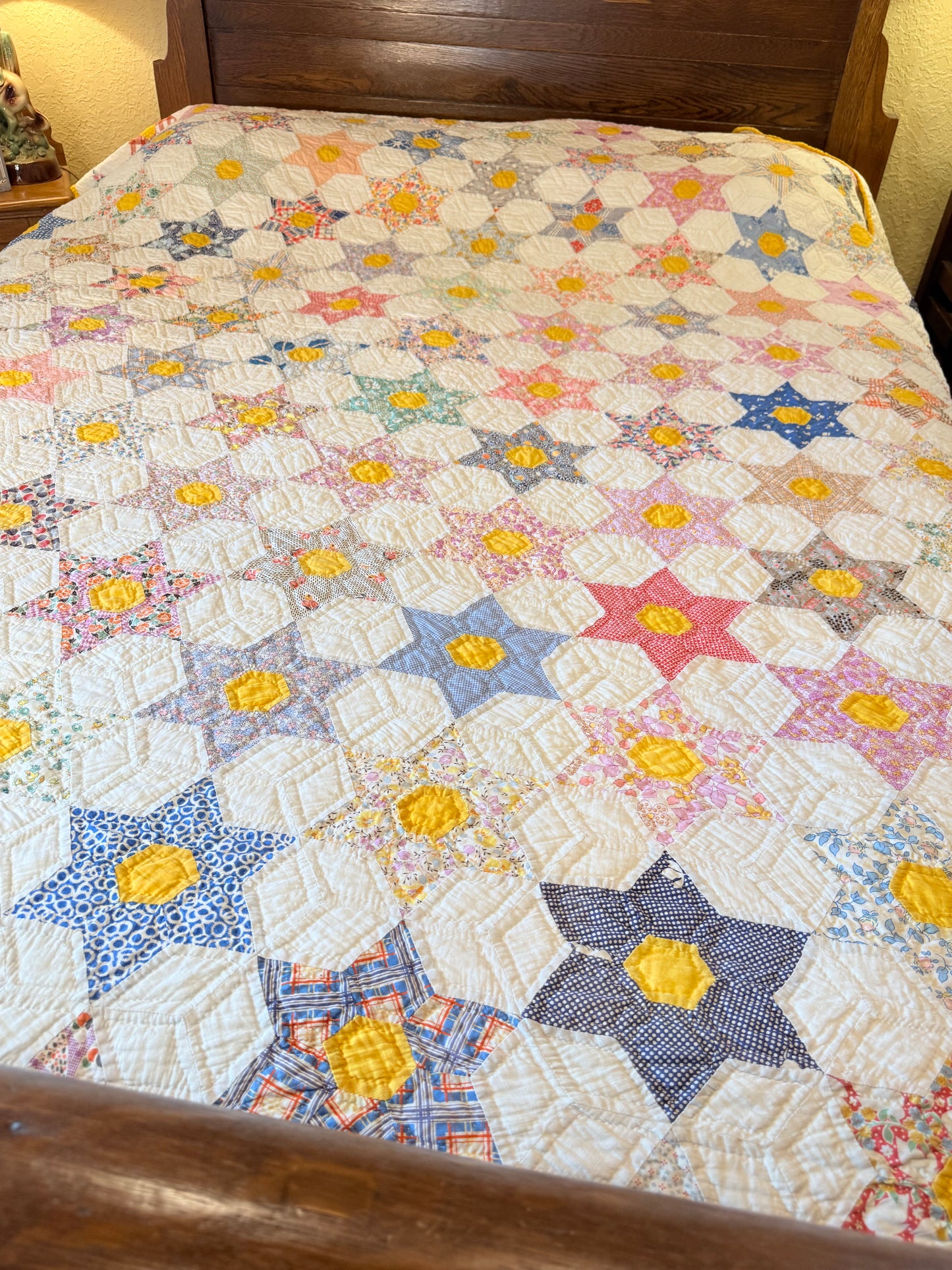 Smaller Scale Six Point Hexagonal Stars Quilt