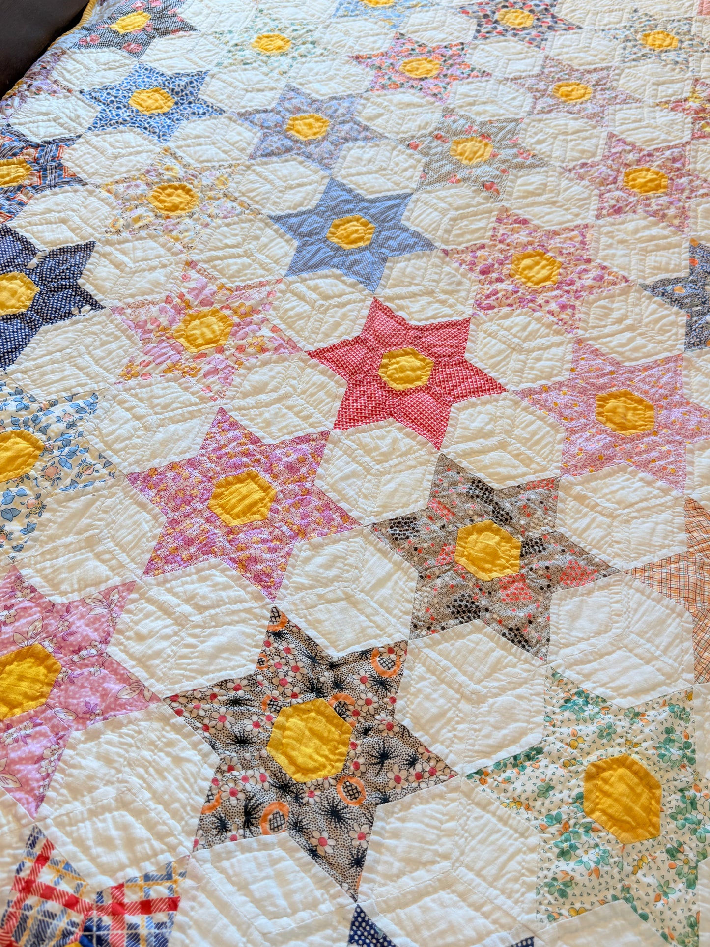 Smaller Scale Six Point Hexagonal Stars Quilt
