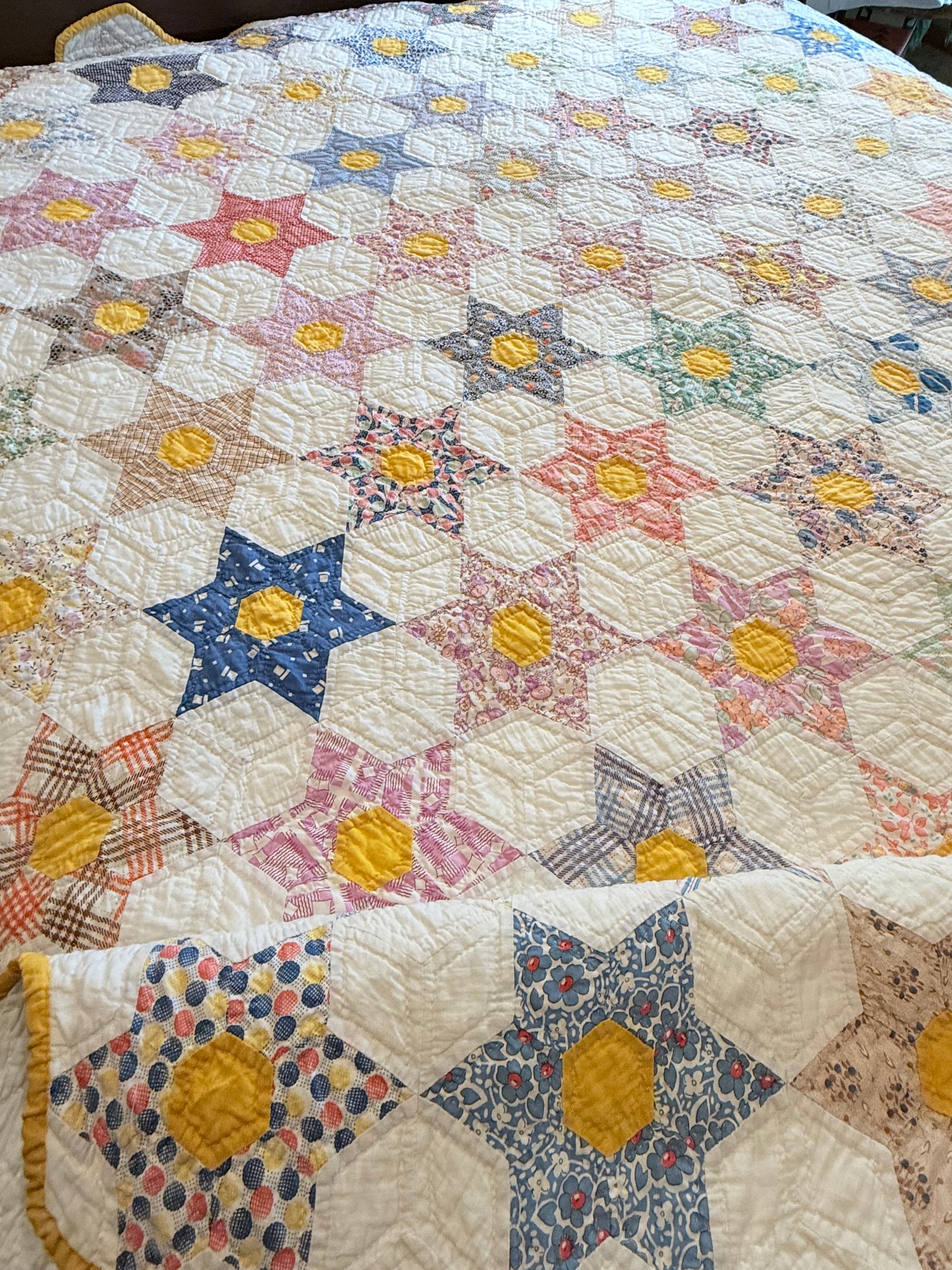Smaller Scale Six Point Hexagonal Stars Quilt