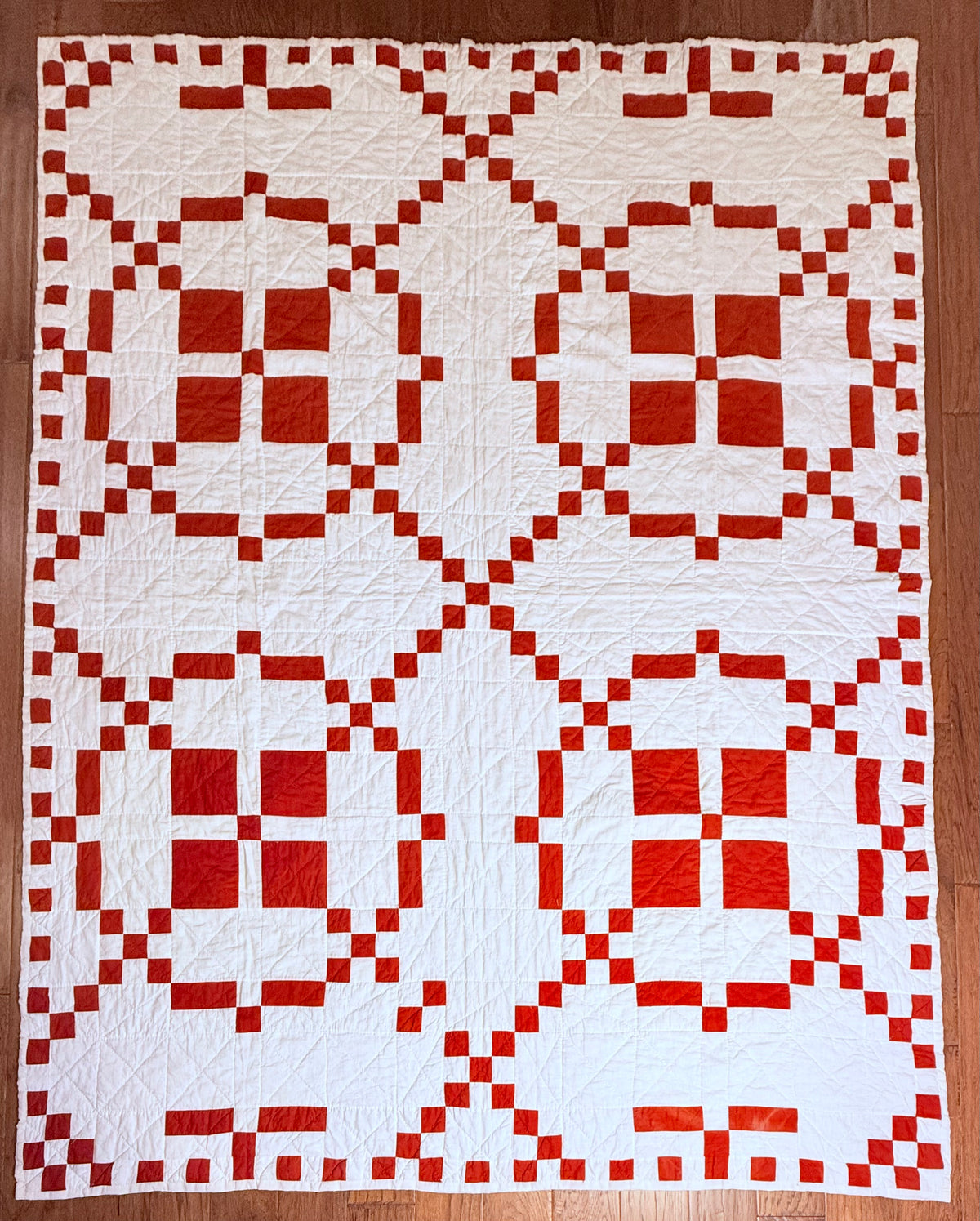 Red and White Burgoyne Surrounded Quilt With Blocks Border