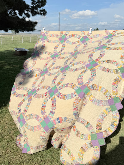 Double Wedding Ring Quilt  1930’s