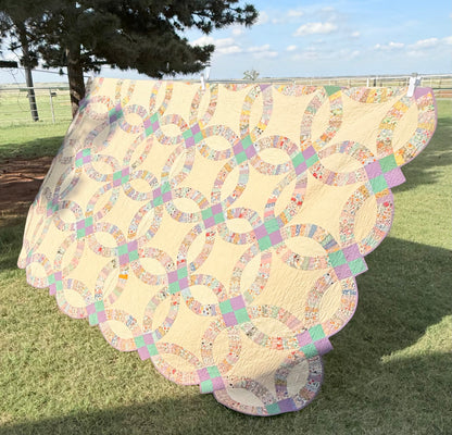 Double Wedding Ring Quilt  1930’s