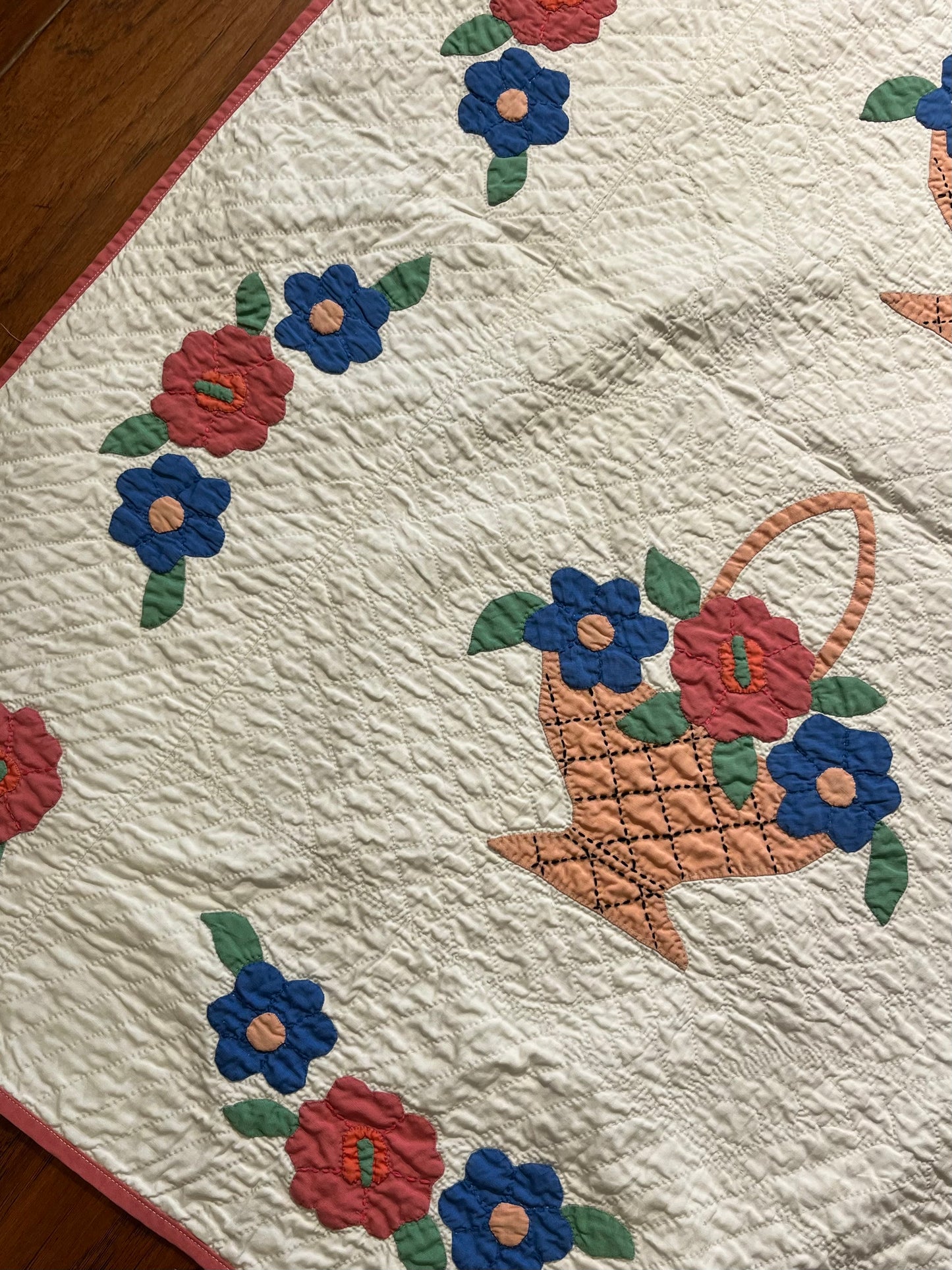 Flower Basket Quilt with Detailed Quilting