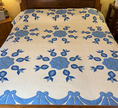 Exquisite The Ladies  Dream Appliqué Quilt Dated