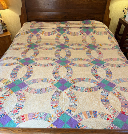 Double Wedding Ring Quilt  1930’s