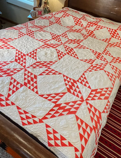 Star of Triangles Quilt with Border