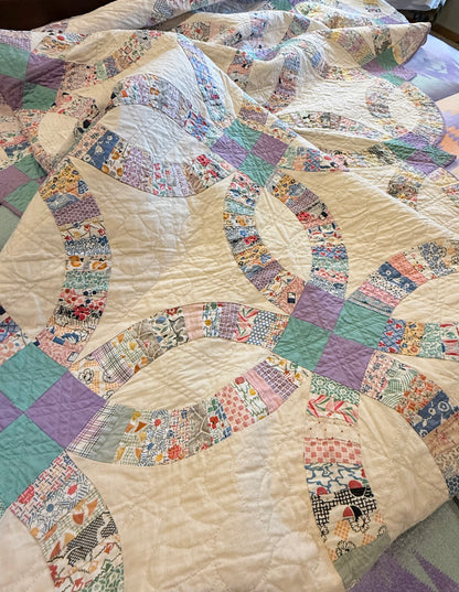 Double Wedding Ring Quilt  1930’s