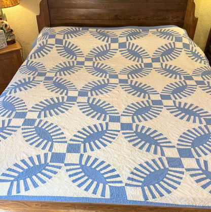 Stunning Wedding Ring Quilt